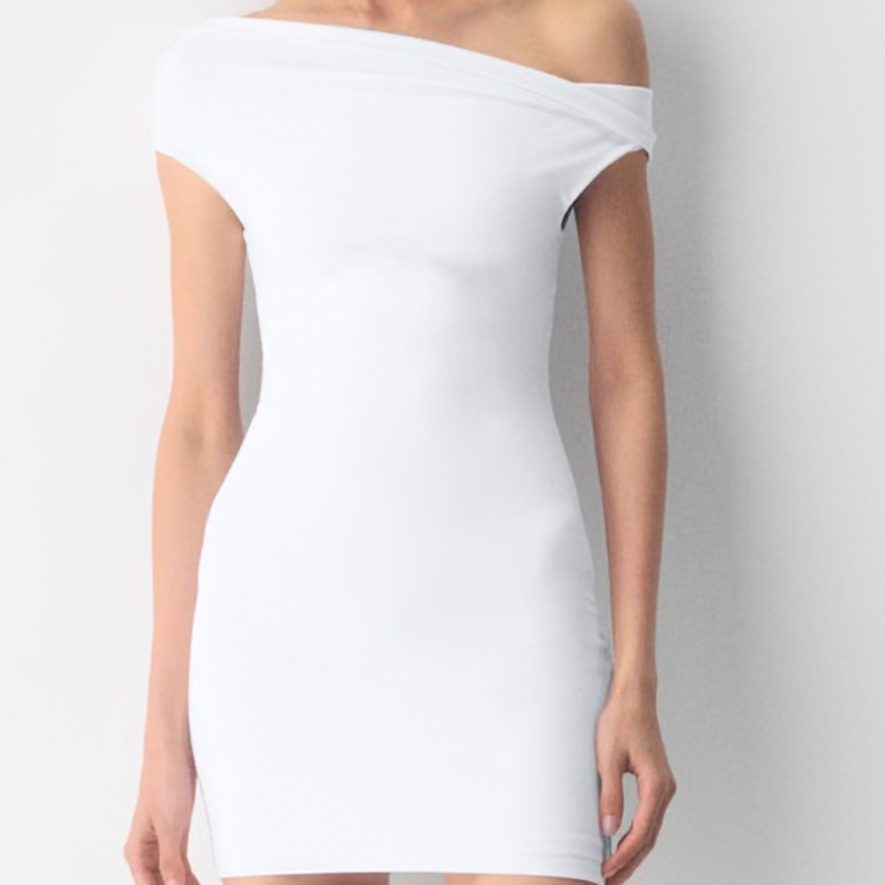 Aritzia NWT Mini dress Marroon - Picture 8 of 8